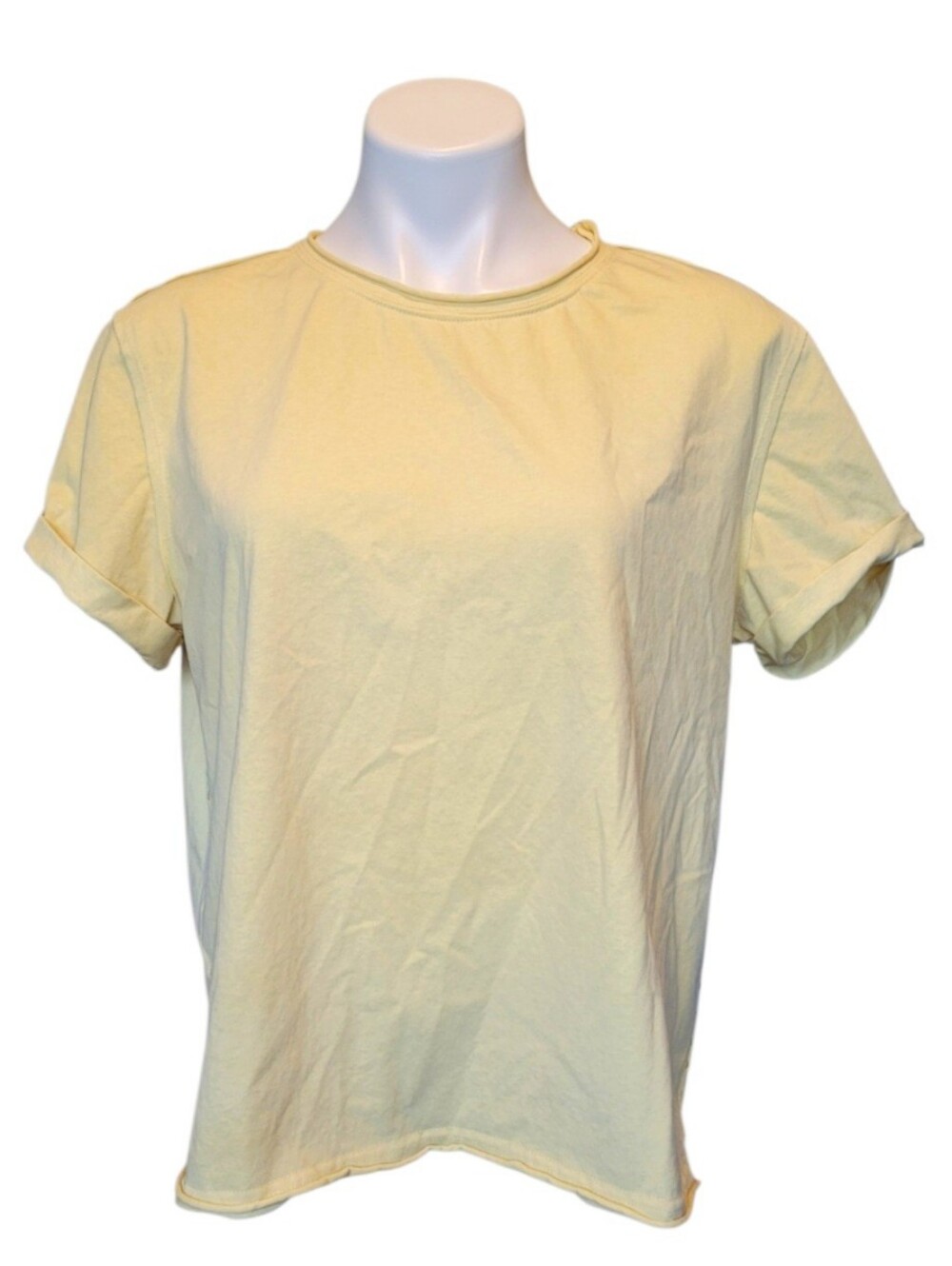 AEMI+CO Women's Medium Yellow Velvety Soft Short Sleeve Shirt